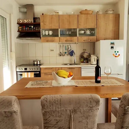 Golubinka 1 Apartment